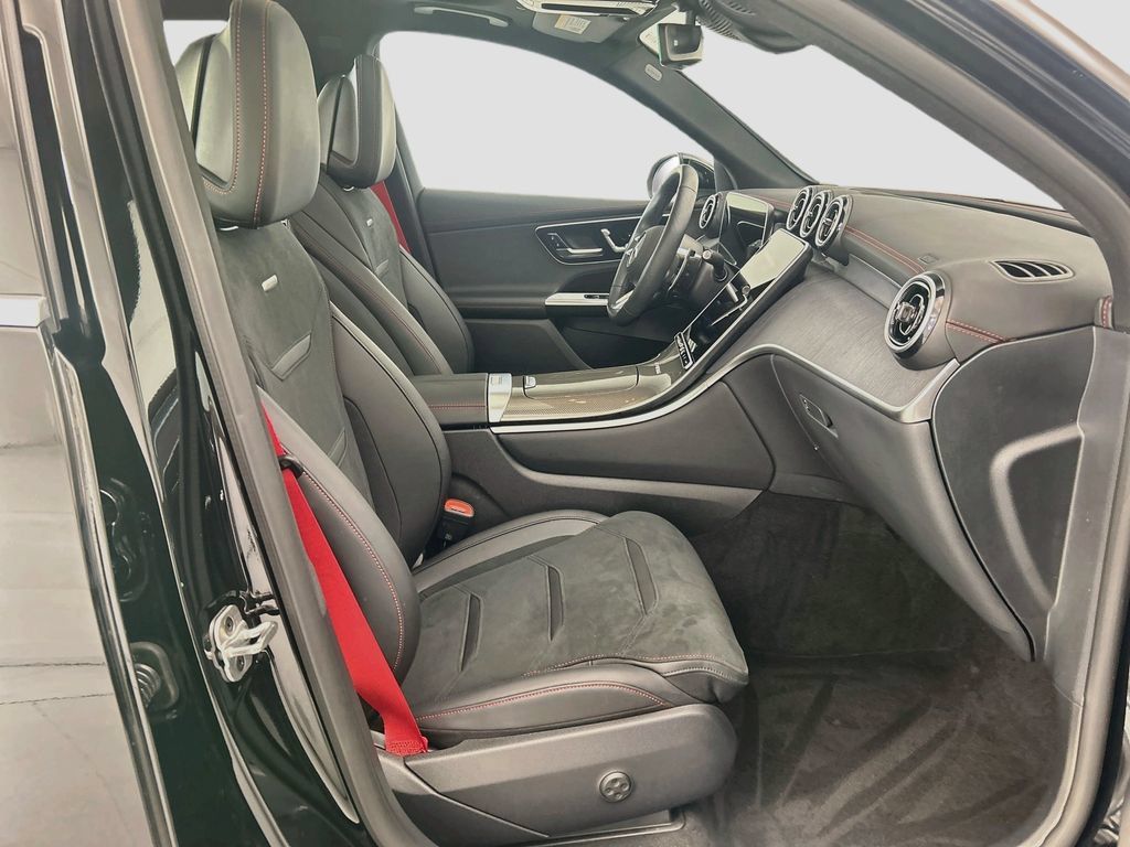 Used 2026 Mercedes-Benz GLC 43 AMG 4MATIC image 19