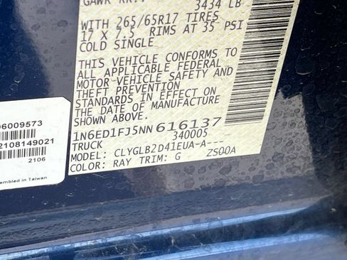 Used 2022 Nissan Frontier SV w/ Technology Package RWD image 20