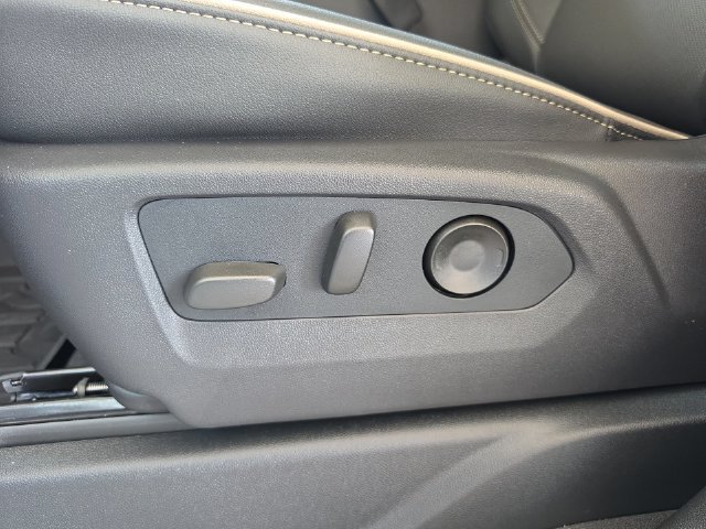 New 2026 GMC Yukon Elevation AWD/4WD image 24