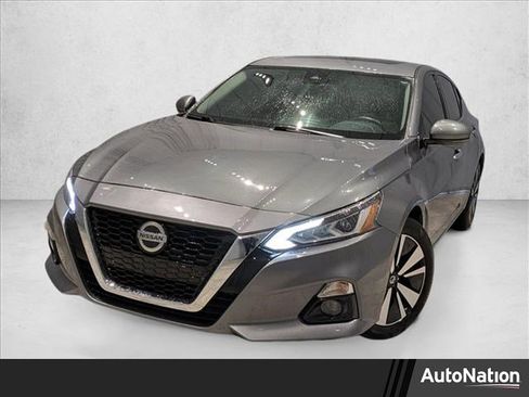 Used 2019 Nissan Altima 2.5 SL image 1