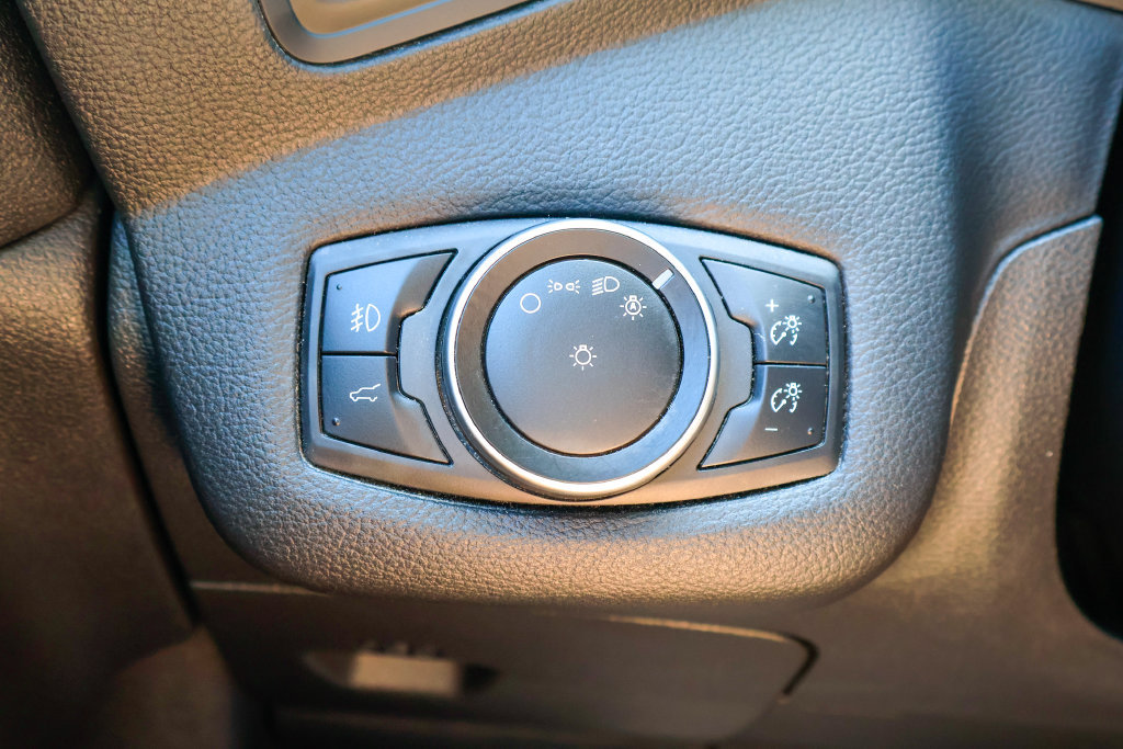 Used 2017 Ford Escape SE FWD image 17