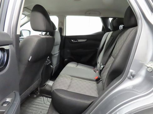 Used 2019 Nissan Rogue Sport SV image 10