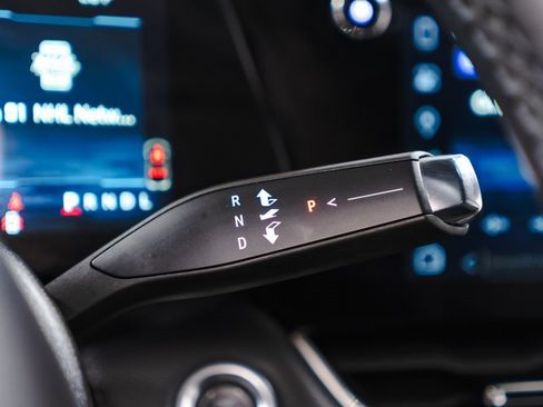 Used 2025 Chevrolet Equinox LT image 23