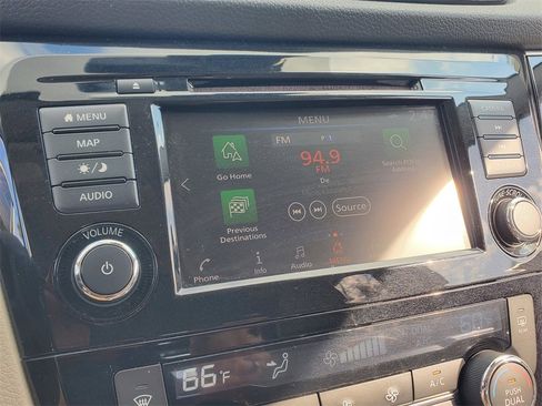 Used 2019 Nissan Rogue Sport SL w/ Premium Package image 28