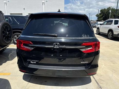 Used 2023 Honda Odyssey Touring image 5
