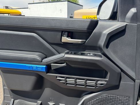 Used 2025 Toyota Tacoma TRD Off-Road AWD/4WD image 18