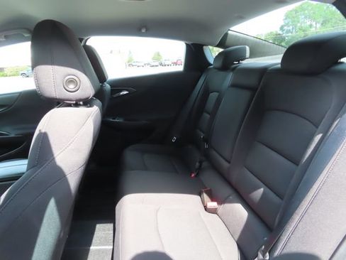 Used 2019 Chevrolet Malibu LT FWD image 21