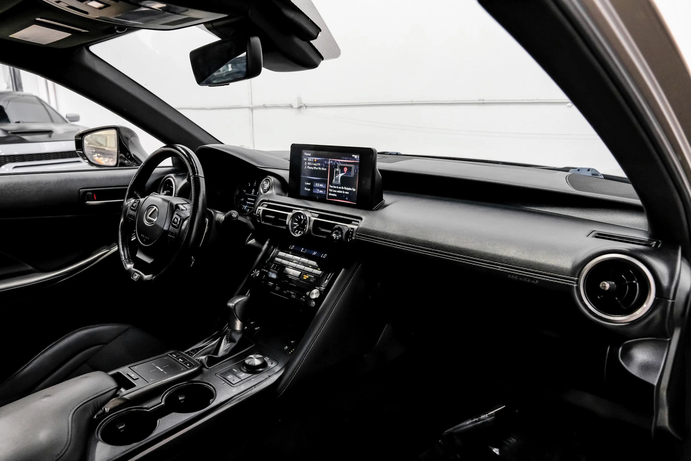 Used 2022 Lexus IS 350 F Sport w/ Accessory Package RWD image 17
