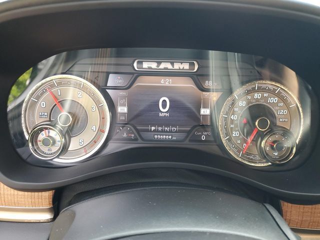 Used 2022 RAM 3500 Limited AWD/4WD image 14