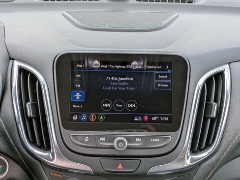 Used 2021 Chevrolet Equinox Premier image 20