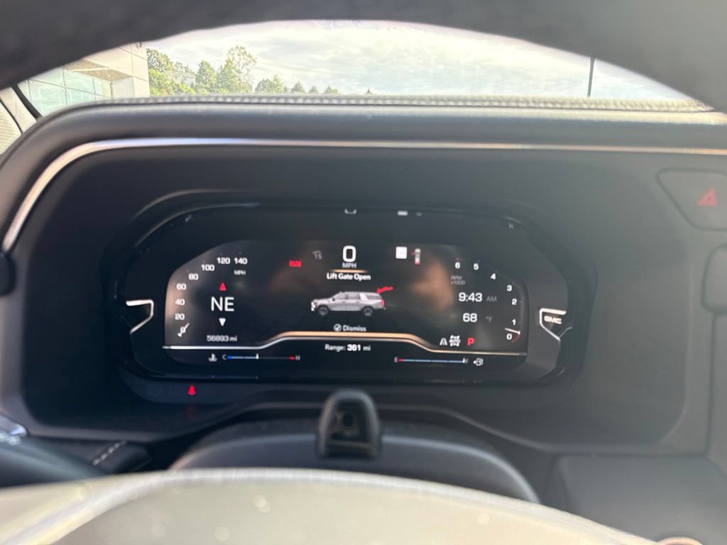 Used 2023 GMC Yukon XL Denali Ultimate AWD/4WD image 16
