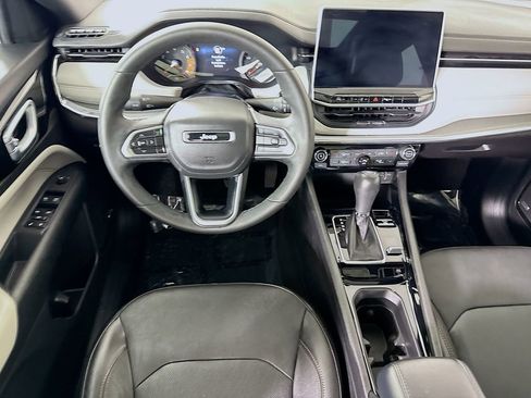 Used 2023 Jeep Compass Limited w/ Elite Group image 3