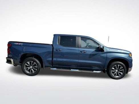 Used 2024 Chevrolet Silverado 1500 LT AWD/4WD image 7