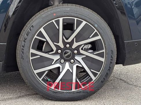 New 2025 Jeep Wagoneer S Limited image 19