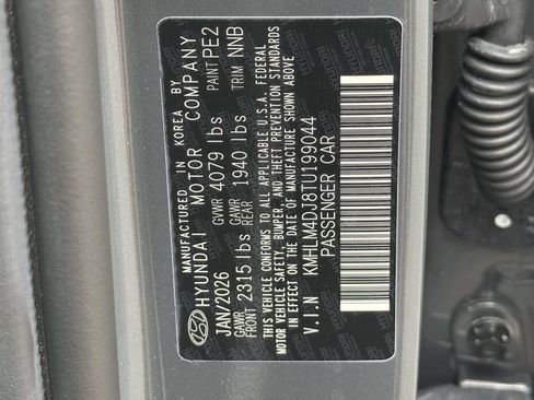Used 2026 Hyundai Elantra Hybrid FWD image 30