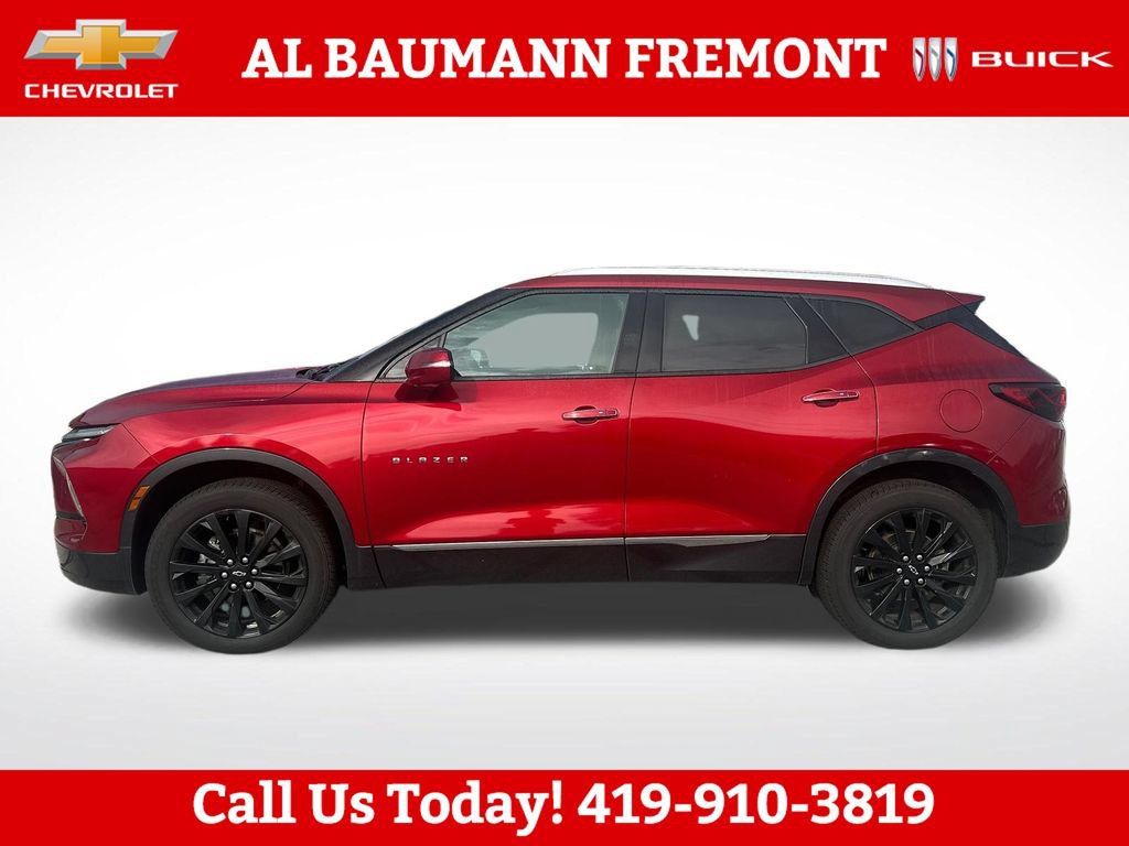 Used 2023 Chevrolet Blazer Premier AWD/4WD image 2