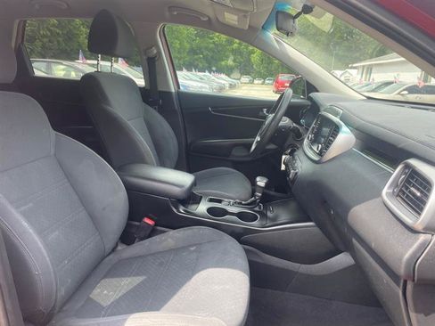 Used 2020 Kia Sorento FWD V6 image 12