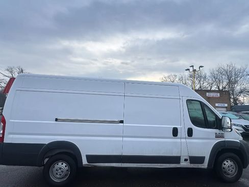 Used 2017 RAM ProMaster 3500 image 4