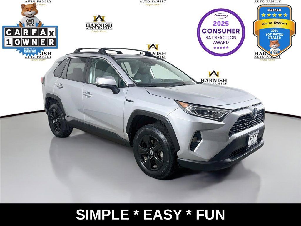 Used 2021 Toyota RAV4 XLE w/ Convenience Package AWD/4WD image 1