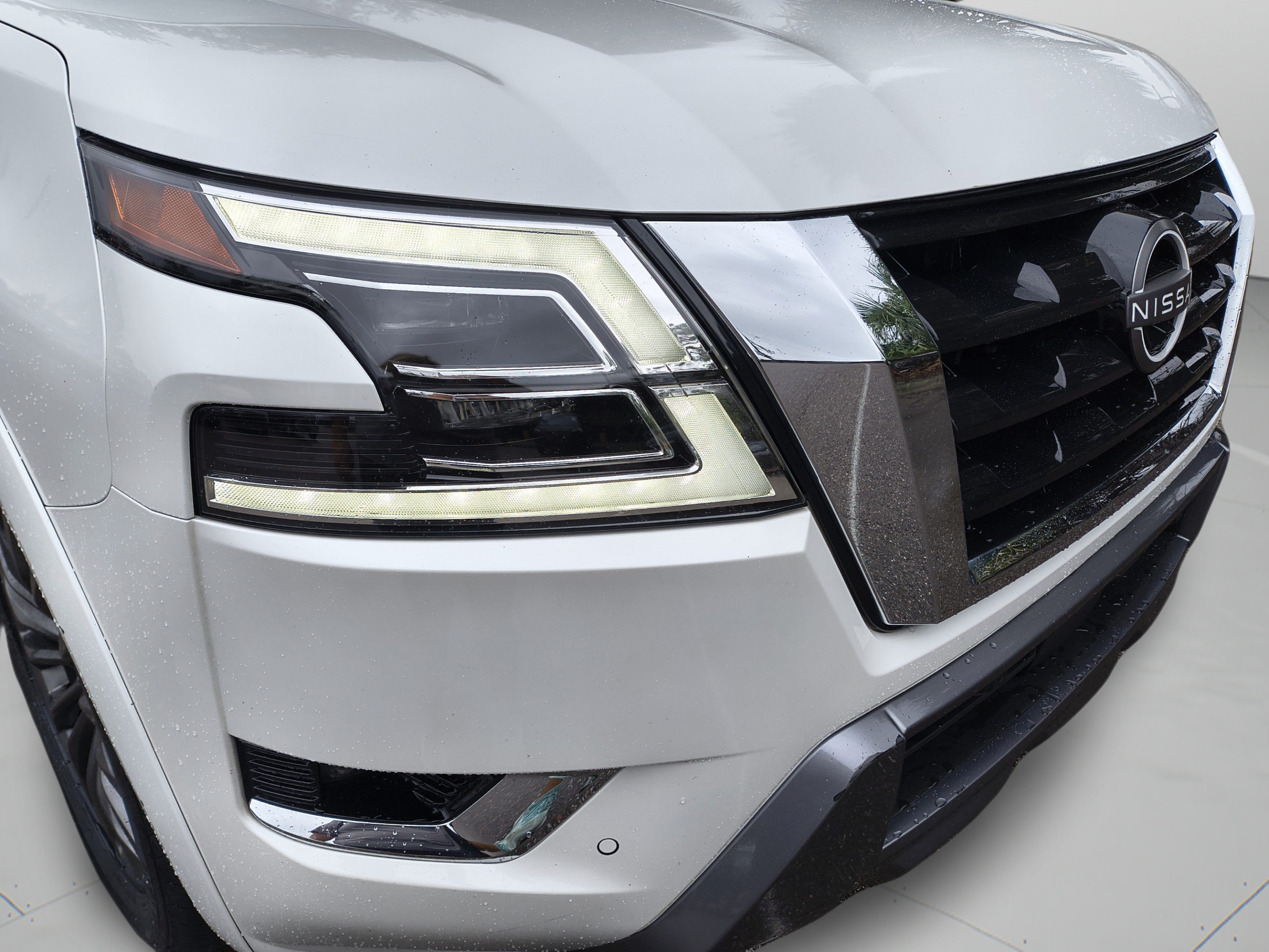 Certified 2022 Nissan Armada Platinum w/ Captain's Chairs Package RWD image 39