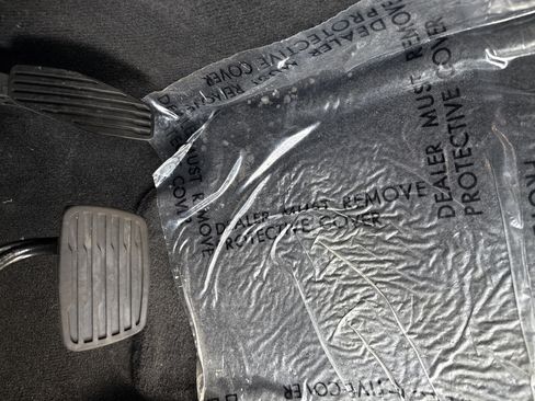 Certified 2024 Chevrolet Colorado LT image 17