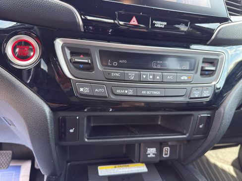 Certified 2023 Honda Ridgeline Black Edition image 18