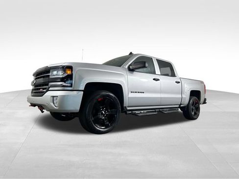 Used 2018 Chevrolet Silverado 1500 LTZ Z71 w/ Redline Edition AWD/4WD image 2