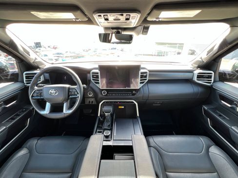 Used 2022 Toyota Tundra Platinum image 10