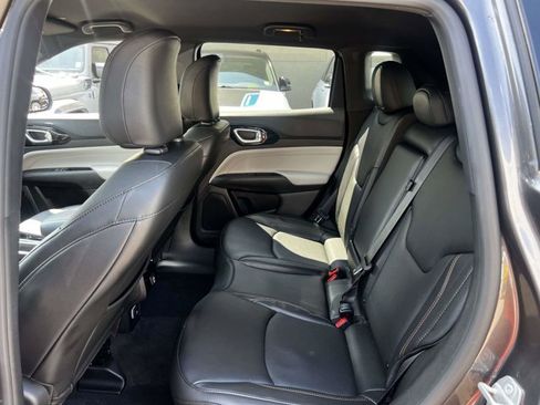 Used 2023 Jeep Compass Limited AWD/4WD image 9