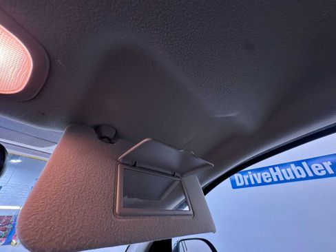 Used 2006 Saturn Vue 2WD V6 image 28