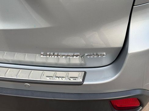 Used 2016 Toyota Highlander Limited AWD/4WD image 7