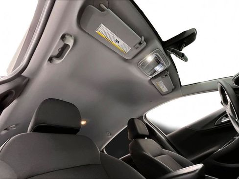 Used 2022 Chevrolet Malibu LT image 22