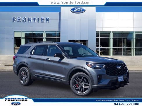 New 2026 Ford Explorer ST-Line w/ ST-Line Street Pack AWD/4WD image 1