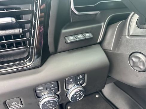 Used 2022 GMC Sierra 1500 AT4X AWD/4WD image 34