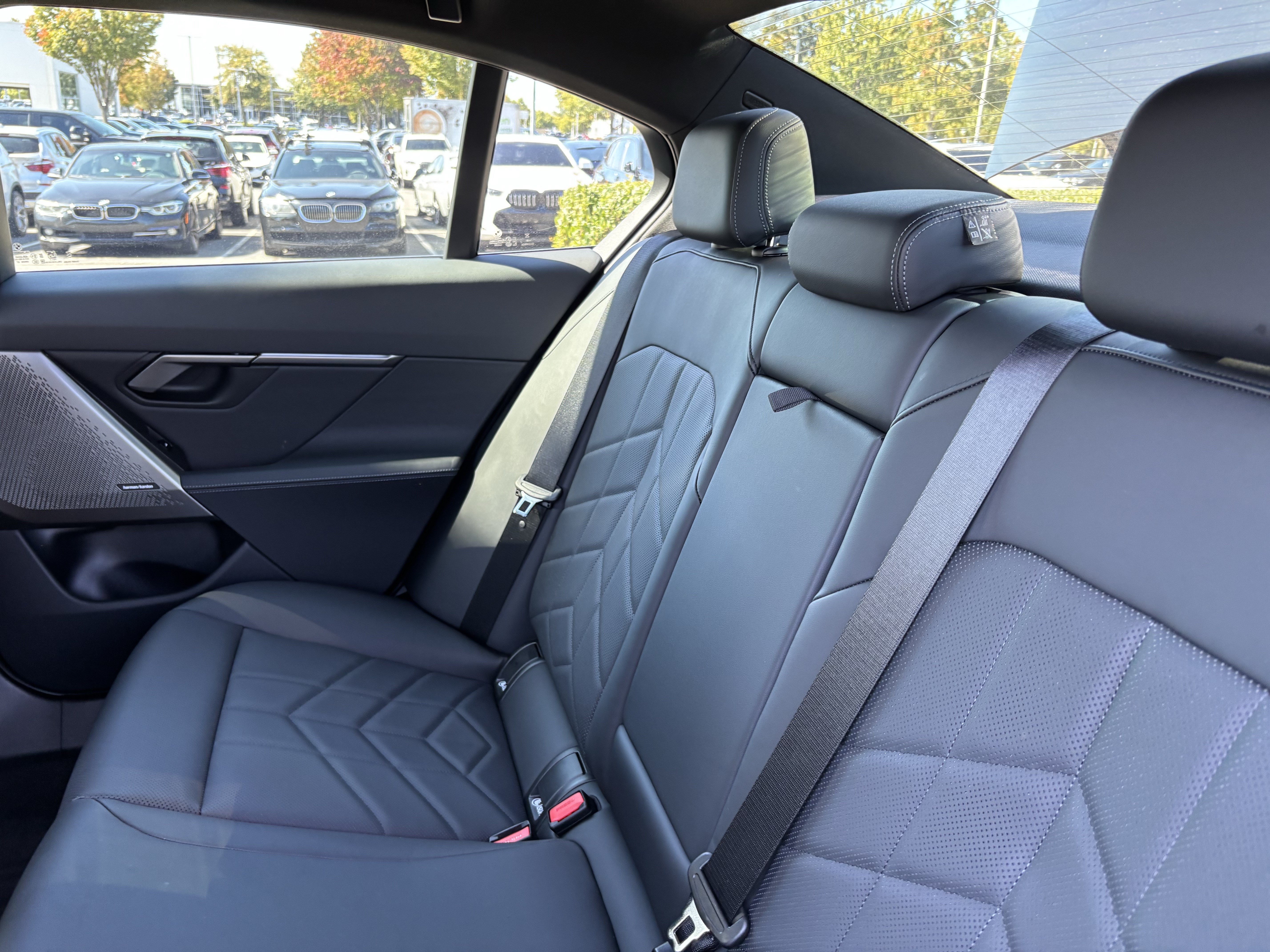 Used 2024 BMW 530i xDrive w/ M Sport Package AWD/4WD image 33