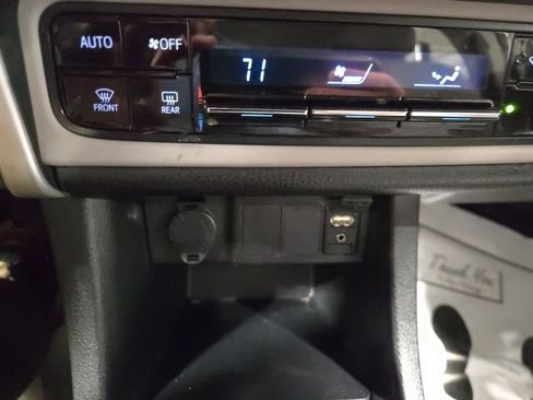 Used 2017 Toyota Corolla LE w/ LE Premium Package image 15