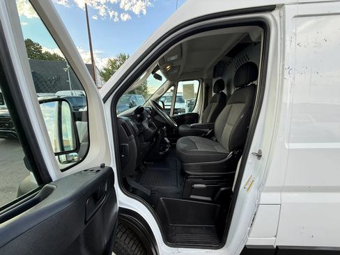 Used 2021 RAM ProMaster 2500 FWD image 12