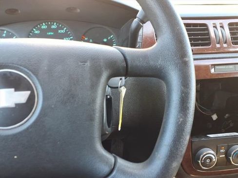 Used 2012 Chevrolet Impala Police FWD image 16