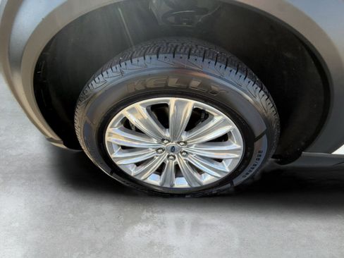 Used 2021 Ford Explorer Limited w/ Hybrid Equipment Group 310A image 34