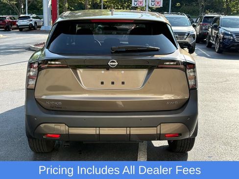 Certified 2025 Nissan Kicks SV AWD/4WD image 7