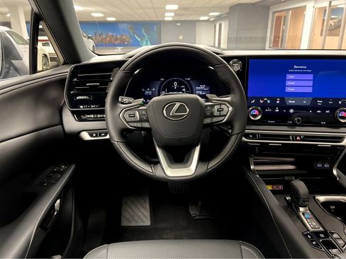 New 2026 Lexus RX 450h AWD image 31