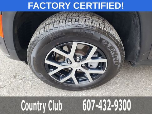 Used 2024 Jeep Grand Cherokee L Limited w/ Luxury Tech Group II image 40