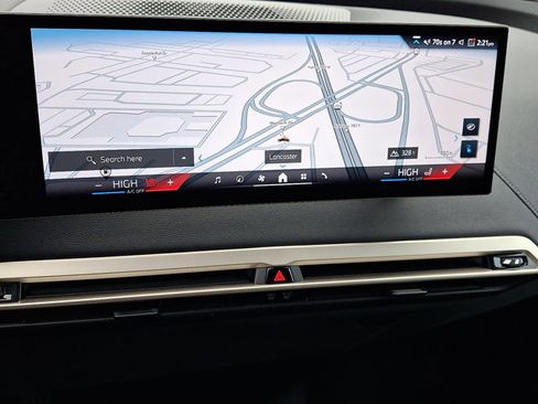 Certified 2024 BMW iX xDrive50 w/ Premium Package image 17