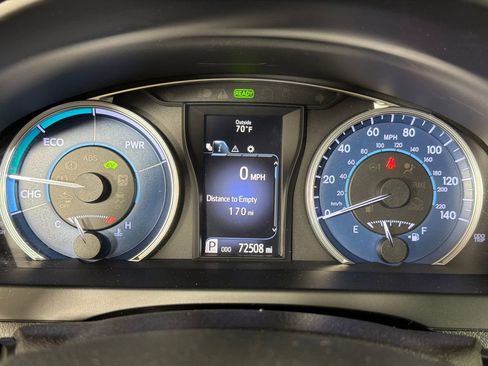 Used 2017 Toyota Camry LE image 26