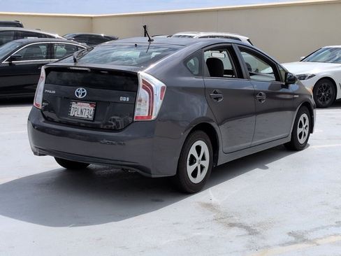 Used 2015 Toyota Prius Two FWD image 5