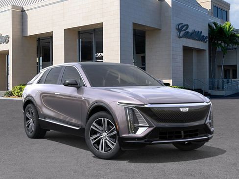 New 2025 Cadillac Lyriq Luxury image 7