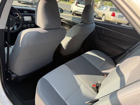 Used 2016 Toyota Corolla L FWD image 9