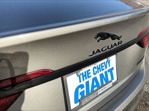 Used 2022 Jaguar XF R-Dynamic SE image 23