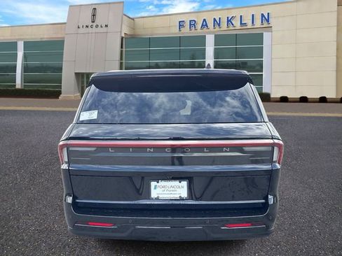 New 2025 Lincoln Navigator L Reserve AWD/4WD image 6