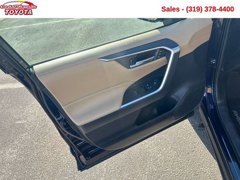 Certified 2020 Toyota RAV4 XLE Premium image 11